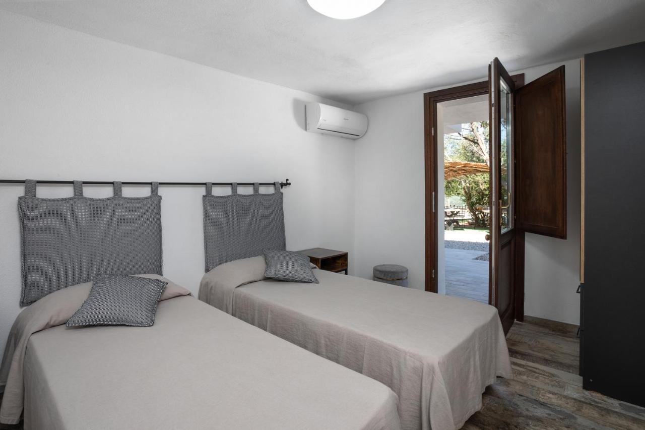 Il Mirto Bed & Breakfast Baja Sardinia Exterior photo