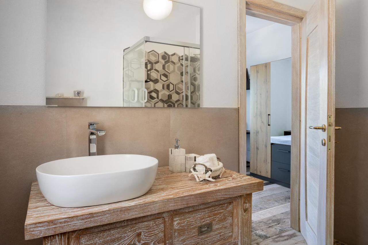 Il Mirto Bed & Breakfast Baja Sardinia Exterior photo